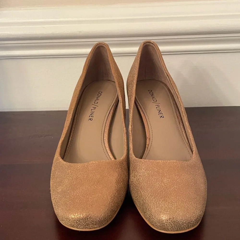 NWOT Donald J Pliner Women's Parris Metallic Block Heel Pumps, Bronze/Gold SZ 7M - Picture 5 of 7